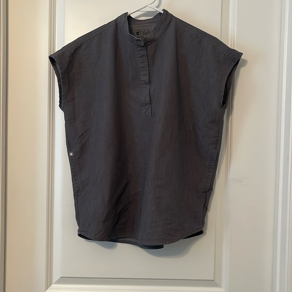 Figs Rafaela scrub top